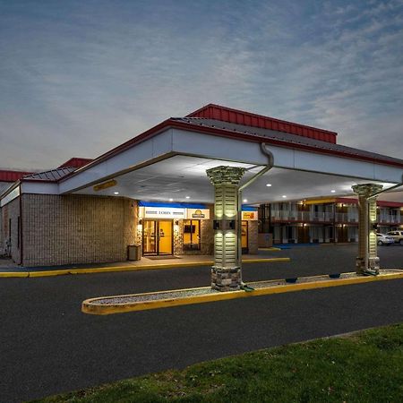 Hotel Super 8 By Wyndham Perrysburg-Toledo Extérieur photo