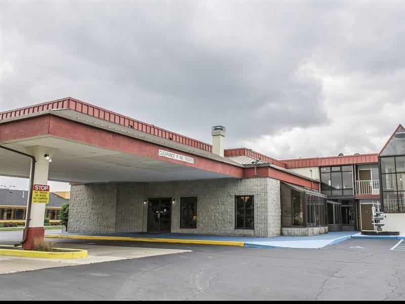 Hotel Super 8 By Wyndham Perrysburg-Toledo Extérieur photo