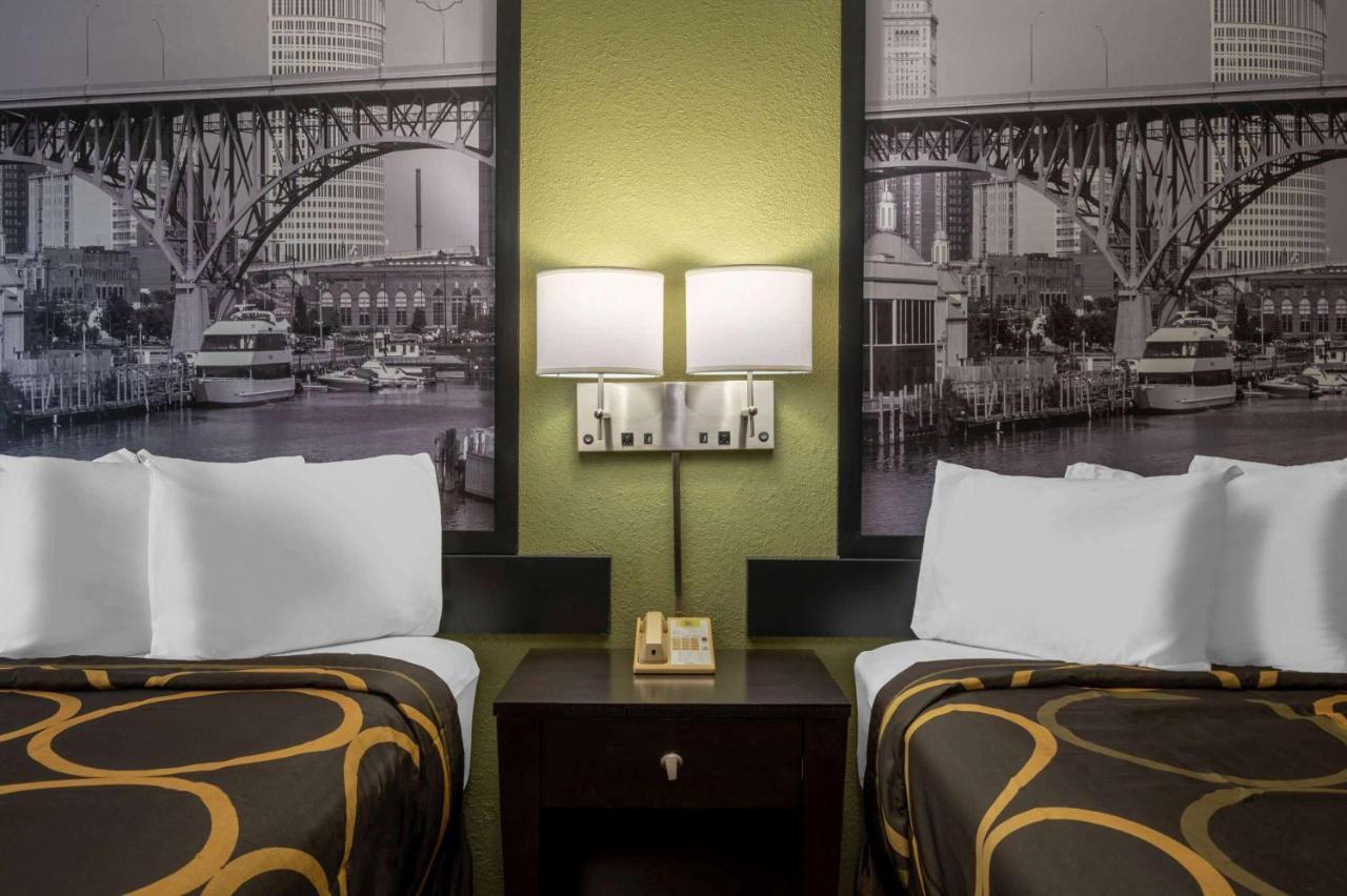 Hotel Super 8 By Wyndham Perrysburg-Toledo Extérieur photo
