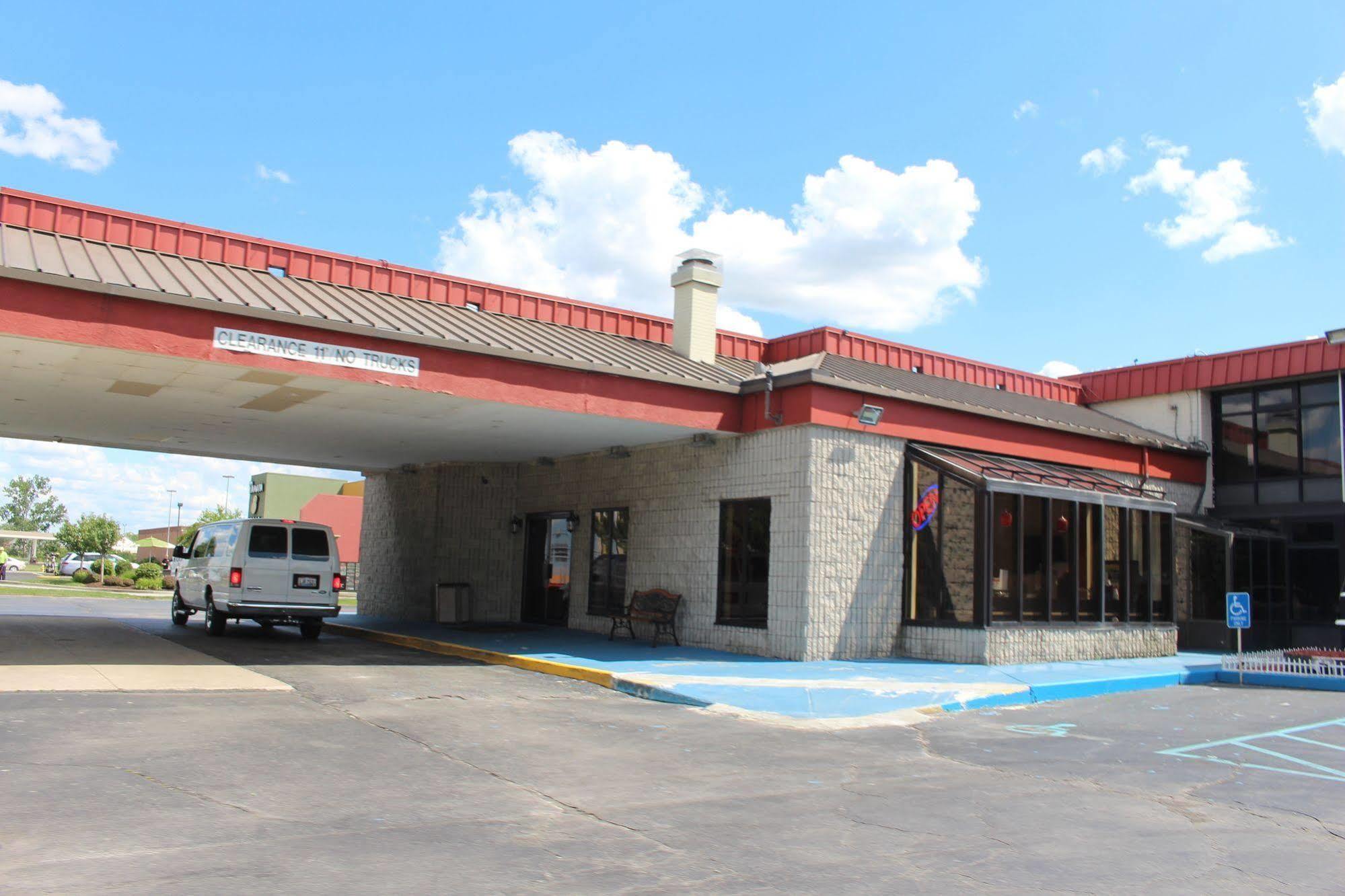 Hotel Super 8 By Wyndham Perrysburg-Toledo Extérieur photo