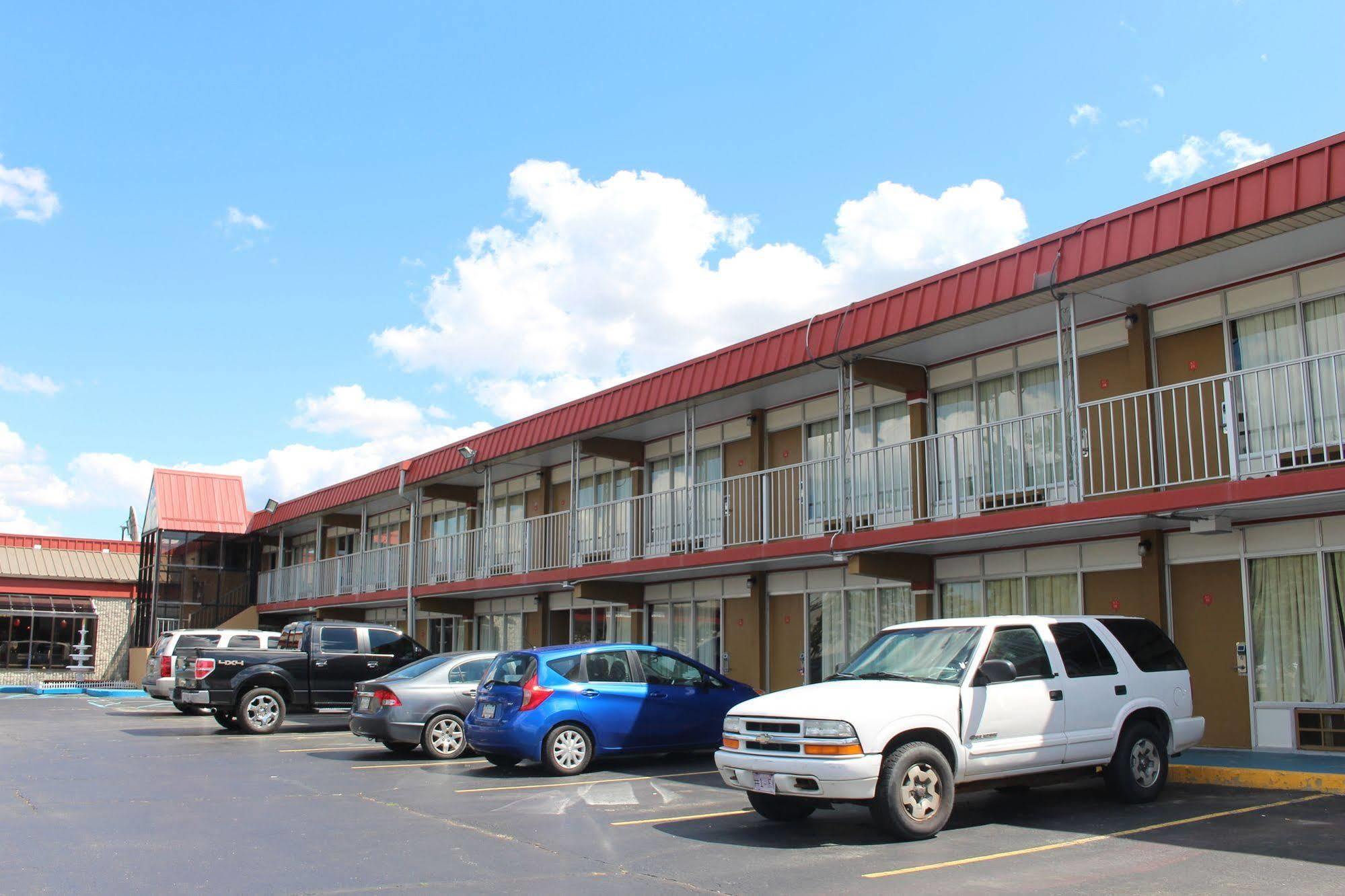 Hotel Super 8 By Wyndham Perrysburg-Toledo Extérieur photo