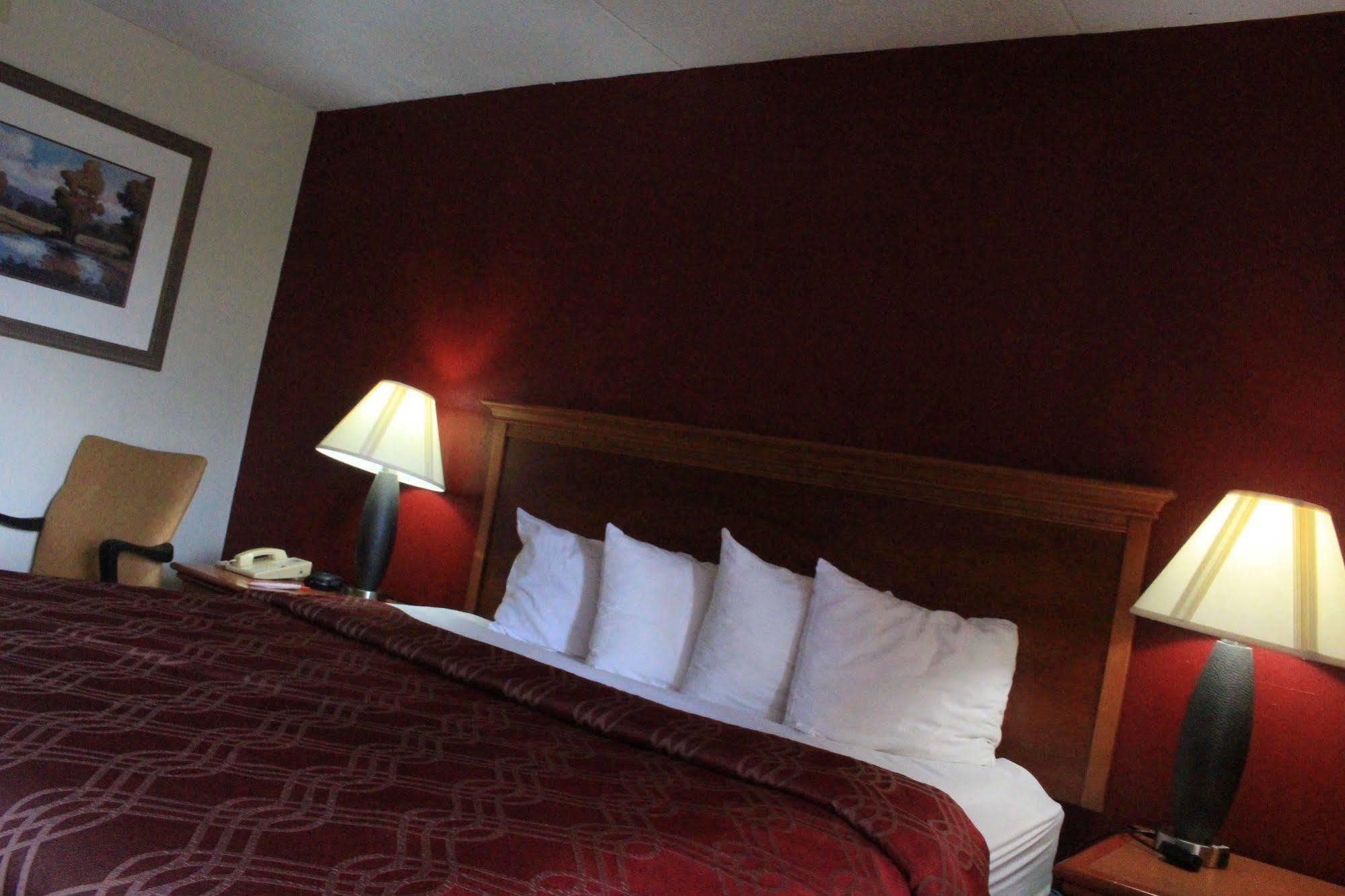Hotel Super 8 By Wyndham Perrysburg-Toledo Extérieur photo
