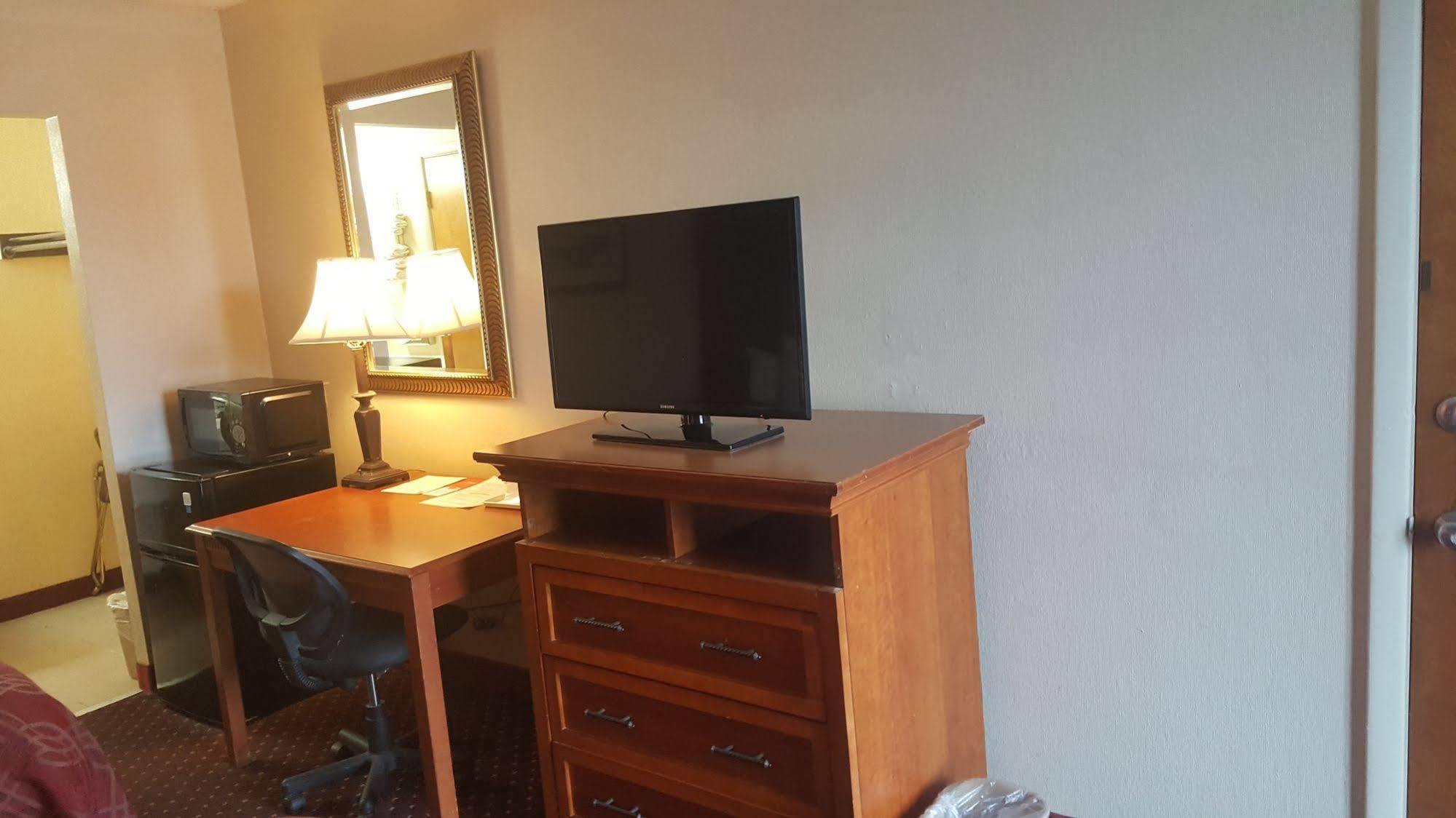 Hotel Super 8 By Wyndham Perrysburg-Toledo Extérieur photo