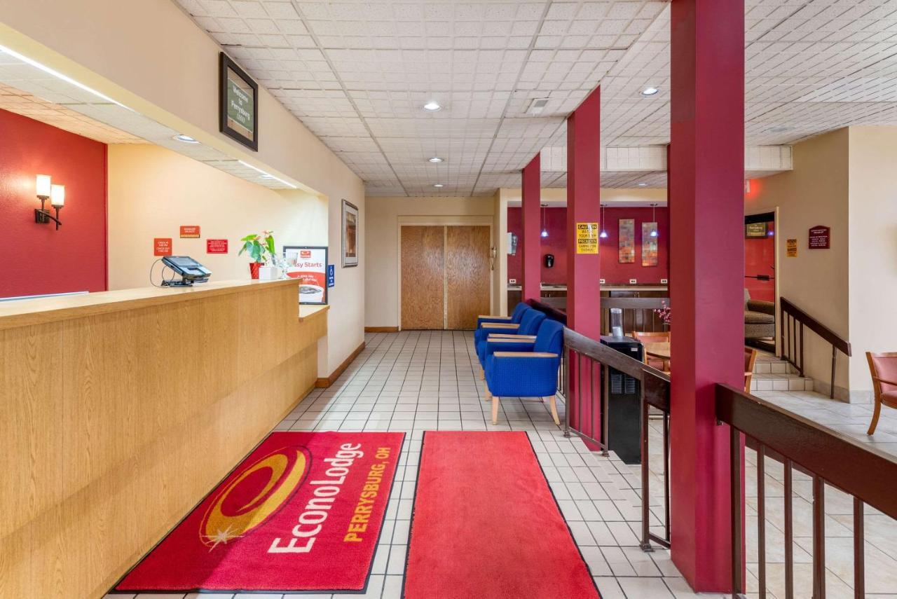 Hotel Super 8 By Wyndham Perrysburg-Toledo Extérieur photo